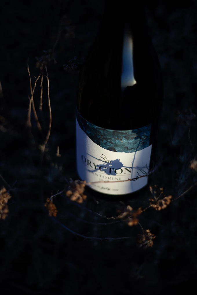 Μιχάλης Κούλογλου Kyanos Wines Orycton Σαντορίνη κρασί Ασύρτικο