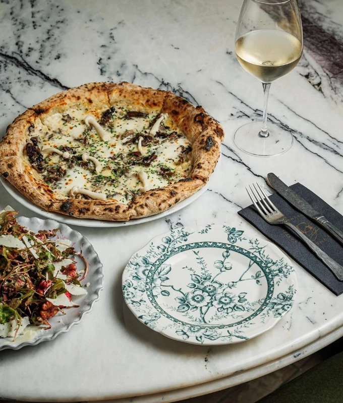 Πίτσα στην Αθήνα_Gloria Gati