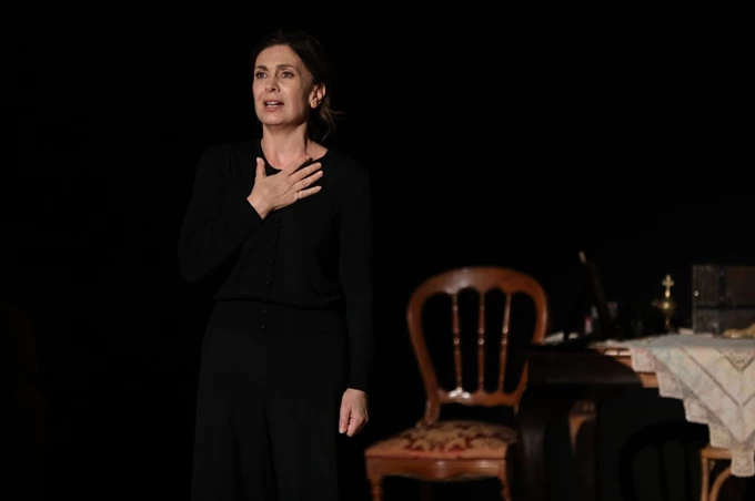 Πόρνη από πάνω