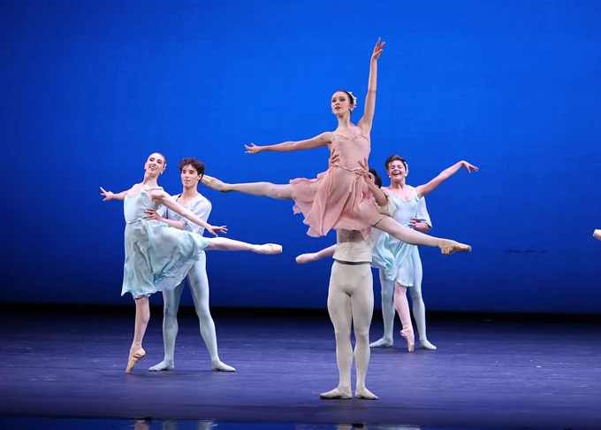 PARIS OPERA JUNIOR BALLET