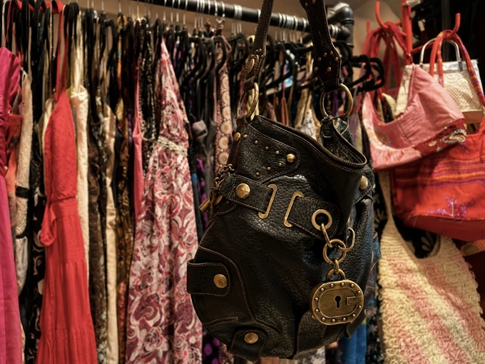 aura vintage