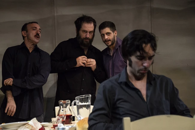 Καλά εσύ σκοτώθηκες νωρίς