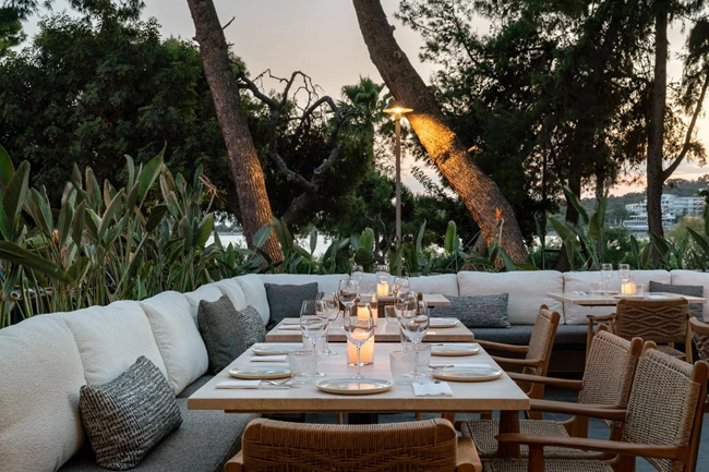 The Vouliagmeni Peninsula Restaurant