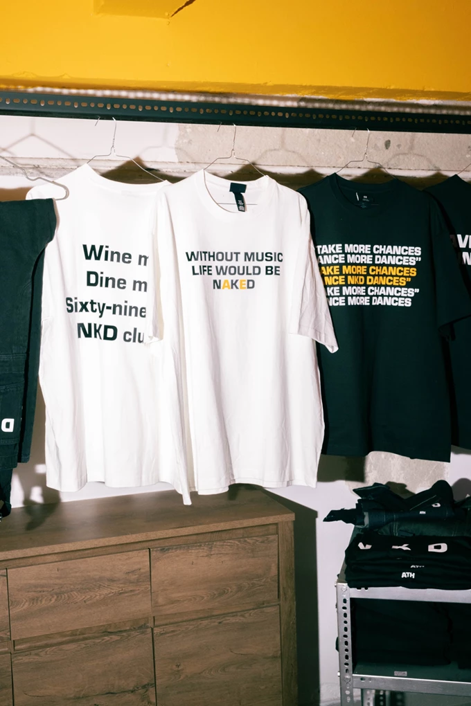 To 'Naked' σε fine tuning 8