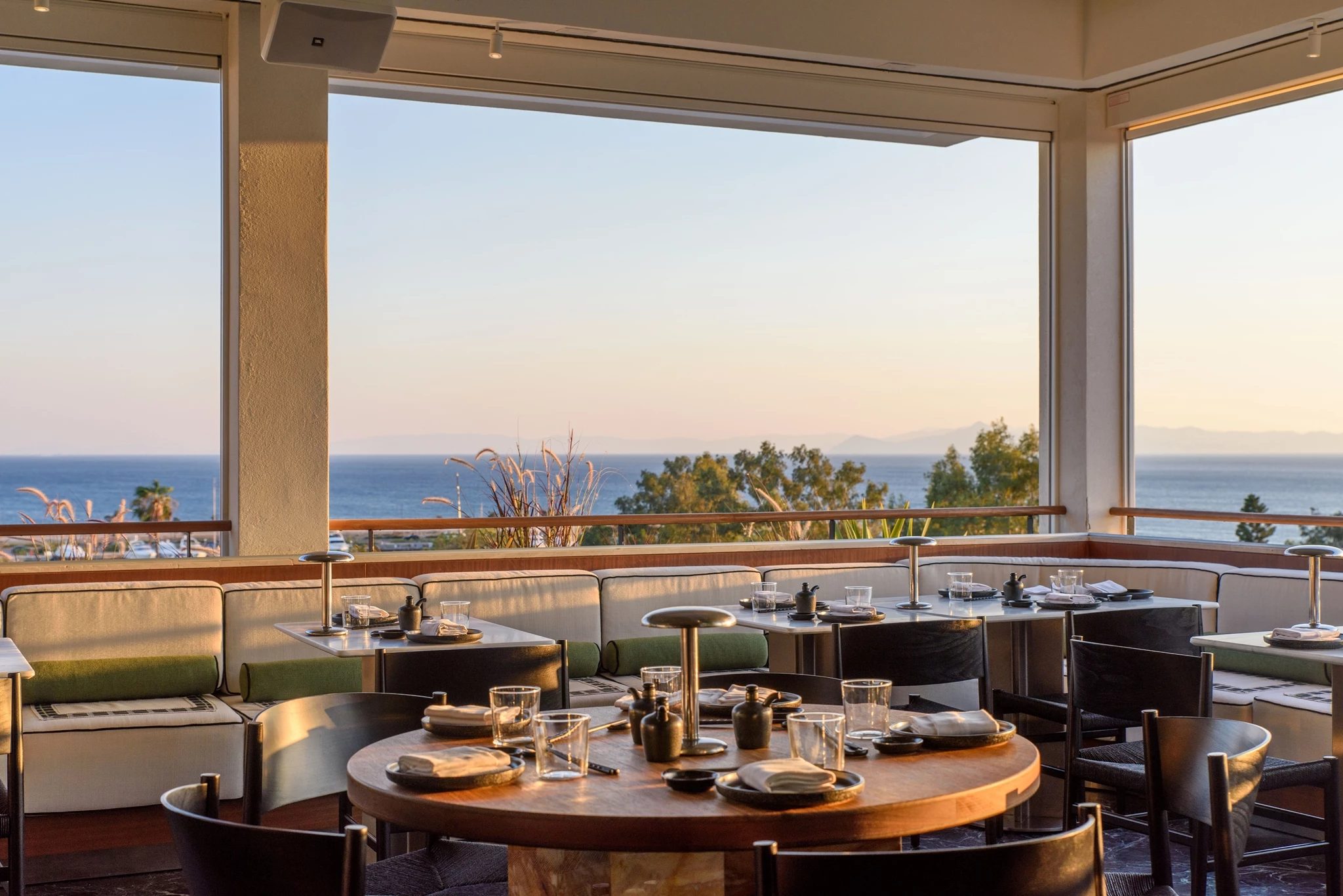 Μια νέα, pan-Asian ταράτσα στην Αθηναϊκή Ριβιέρα