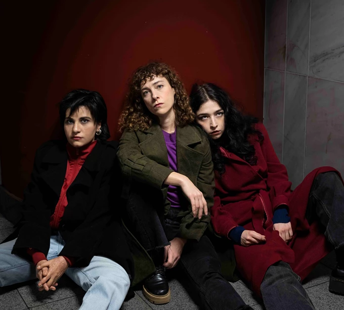 24 ώρες σ’ έναν κόσμο που δεν μας ανήκει