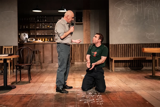 Δυο ή τρία πράγματα που ξέρω γι αυτόν Παράσταση Ανέστης Αζάς