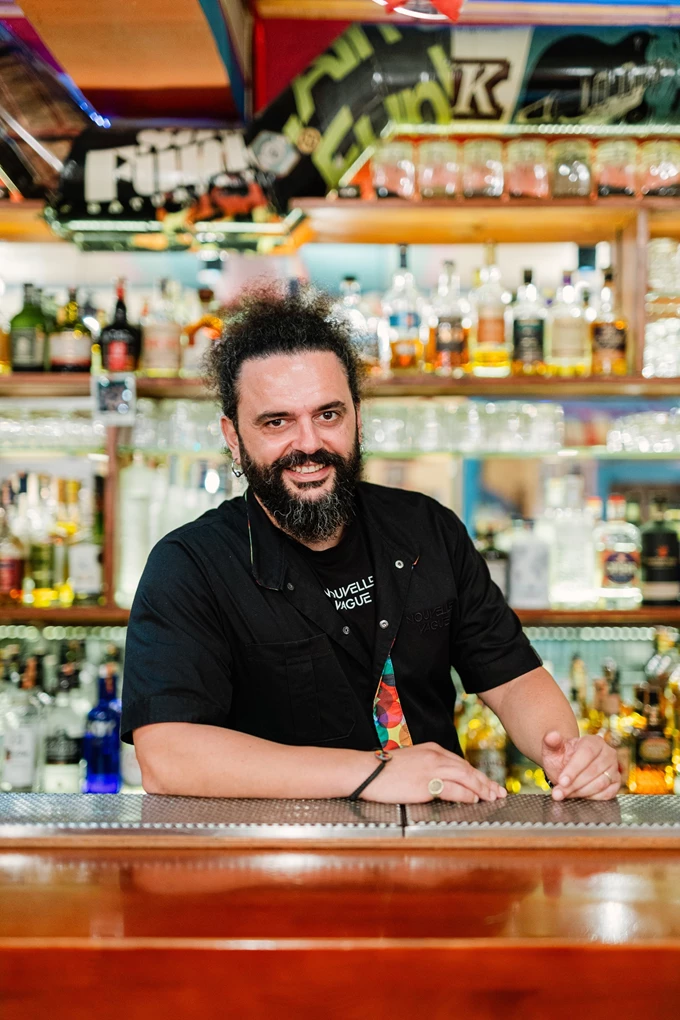 Το μπαρ Nouvelle Vague από τα Τίρανα που μπήκε στα The World's 50 Best Bars 2025 1