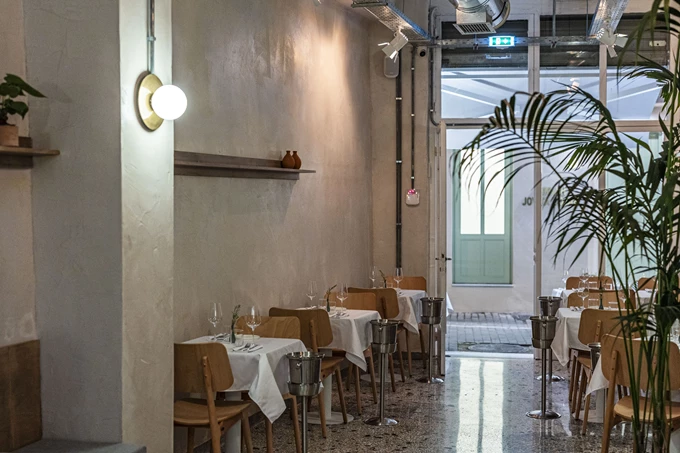 Η βερμουτερία - tapas bar Via Maris στου Ψυρρή 8