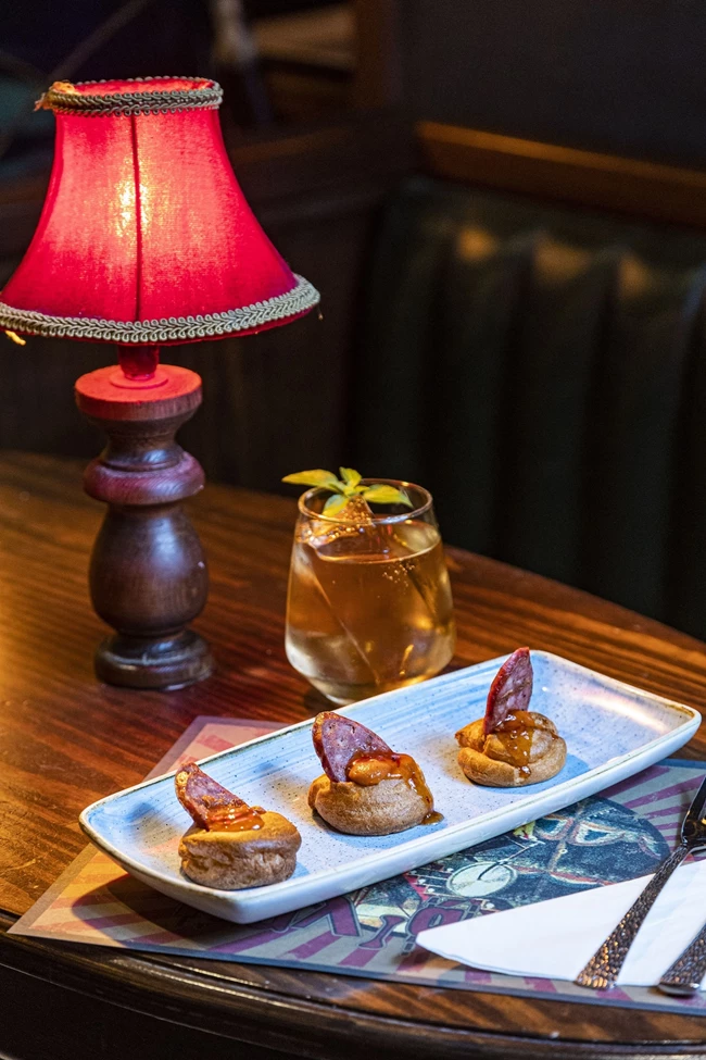 Παλιάτσος μπαρ Πεντέλη 6