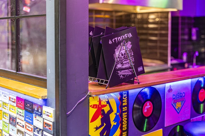 Το νέο street food 4 Στοιχεία στα Εξάρχεια 2