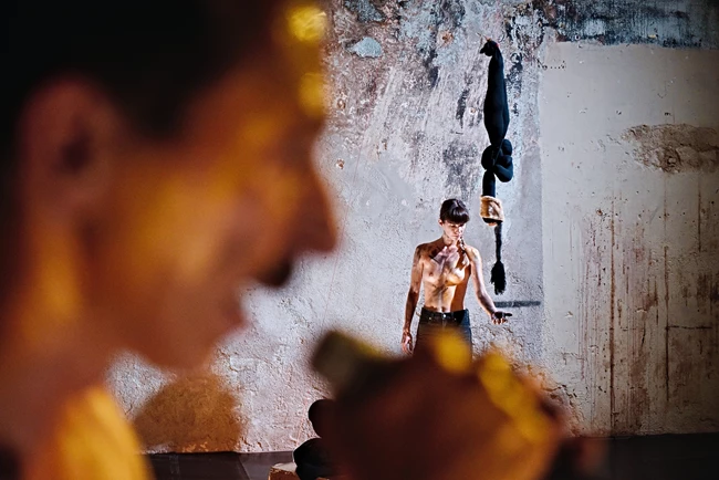 NATURA MORTA (a dance less)