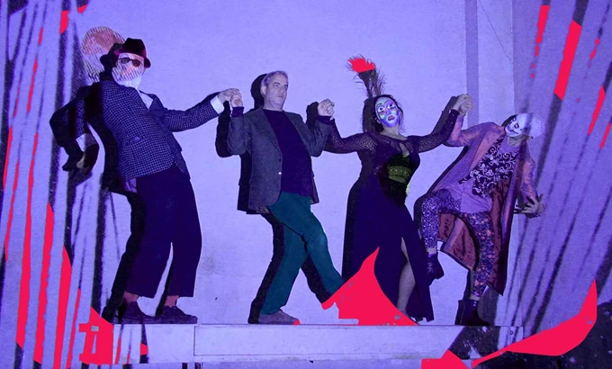 Η μαύρη πεταλούδα