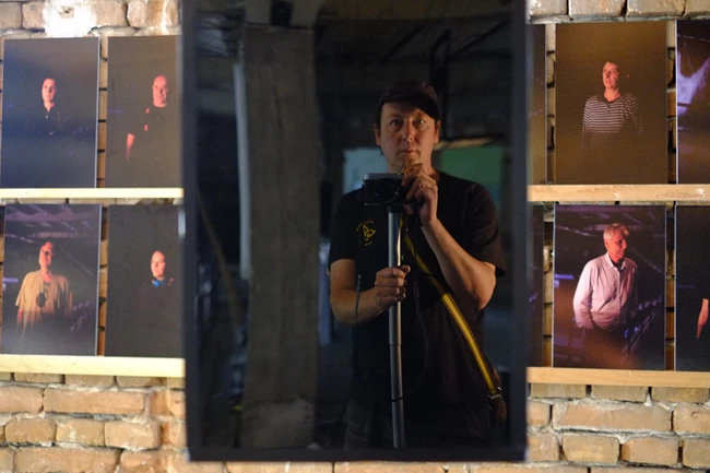 _top Transdisciplinary Project Space_Matthias Roth, Your Portait in Oil,