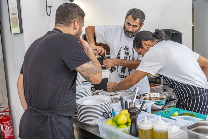 Το εστιατόριο Πλυτά στη Γούβα του Παγκρατίου 19