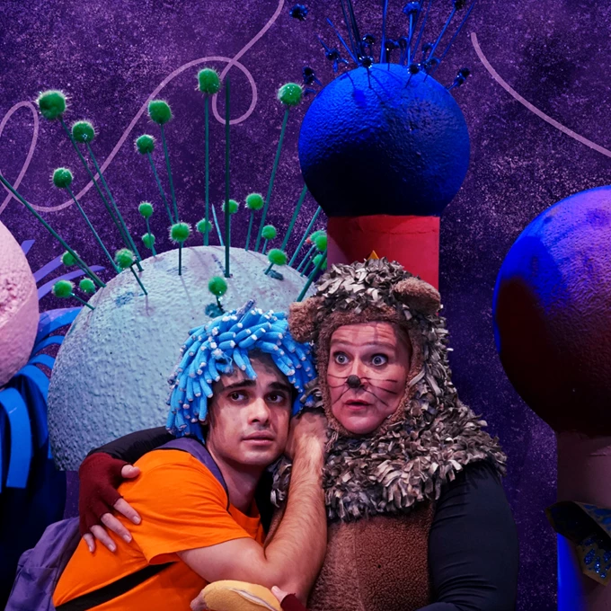 Το αγόρι με τα μπλε μαλλιά