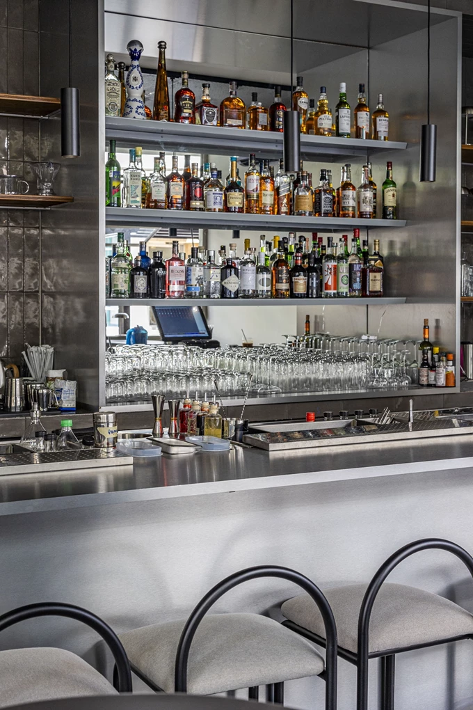 Το all day bar Promenada στο Αιγάλεω 3