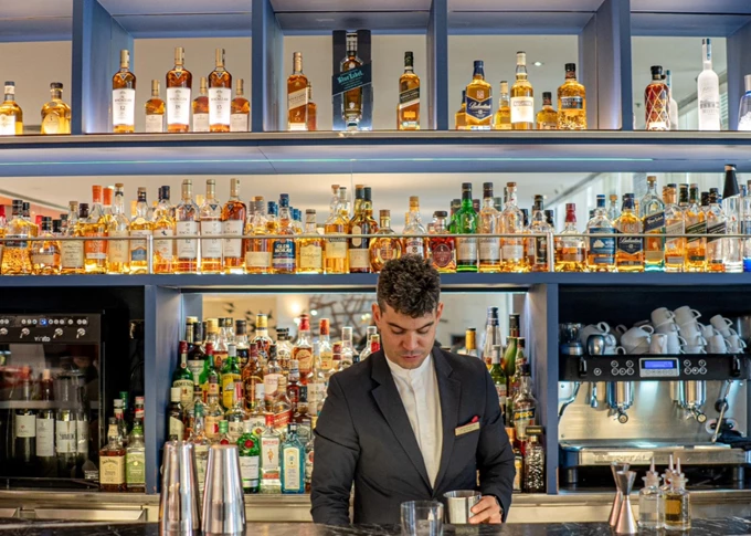 Το Line Athens πάει Athenaeum InterContinental 4