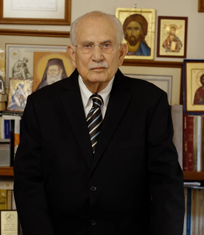 Γιώργος Πετούσης