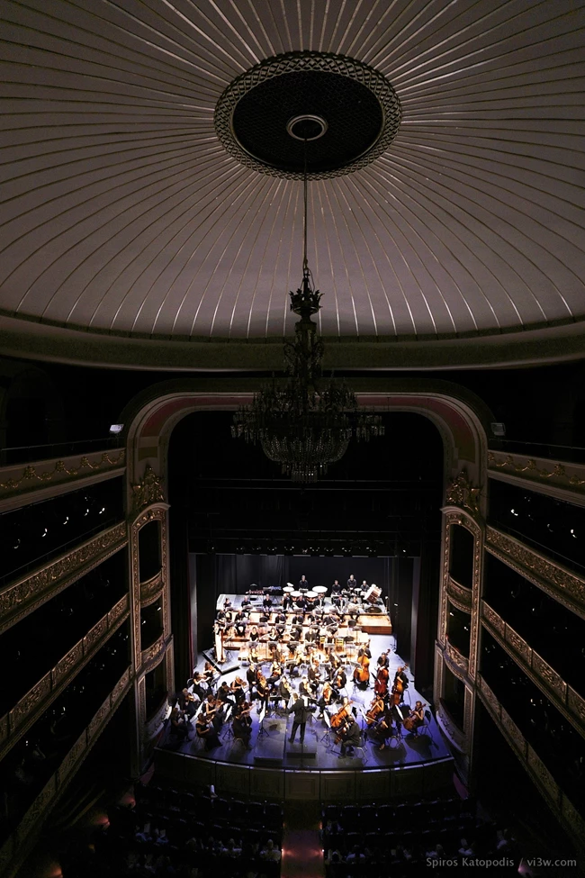Παραμυθένια Χριστούγεννα στο Δημοτικό Θέατρο Πειραιά!