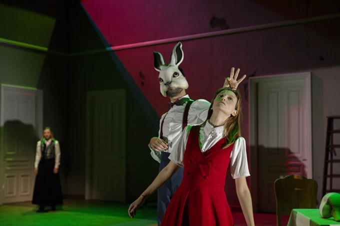 Περιπέτειες της Αλίκης στη Χώρα των Θαυμάτων