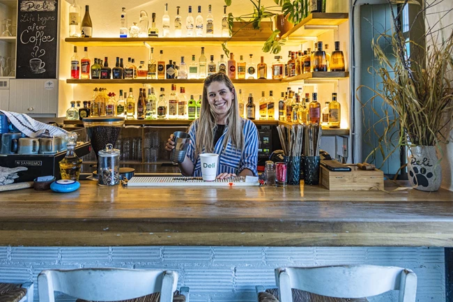 Σχοινούσα deli