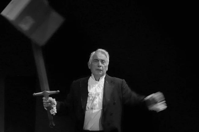 Ο ΤΣΕΧΩΦ ΚΙ ΕΓΩ _Θεοδόσης Πελεγρίνης