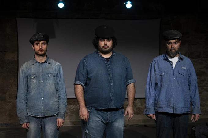 δάκρυ στο φίδι