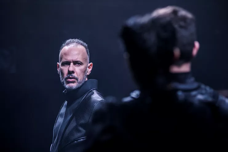 Μικροί πυροβολισμοί μέσα στη νύχτα