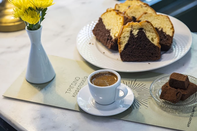 Το καφενείο Τρίγωνο στο Παγκράτι 4