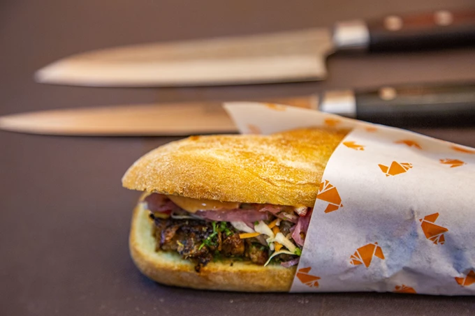 Το νέο street food εστιατόριο Kermes στο Σύνταγμα 24