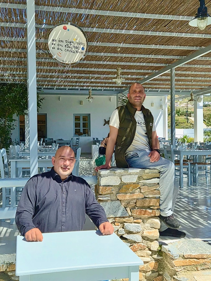 Η ταβέρνα Δελφίνι στη Σύρο 4