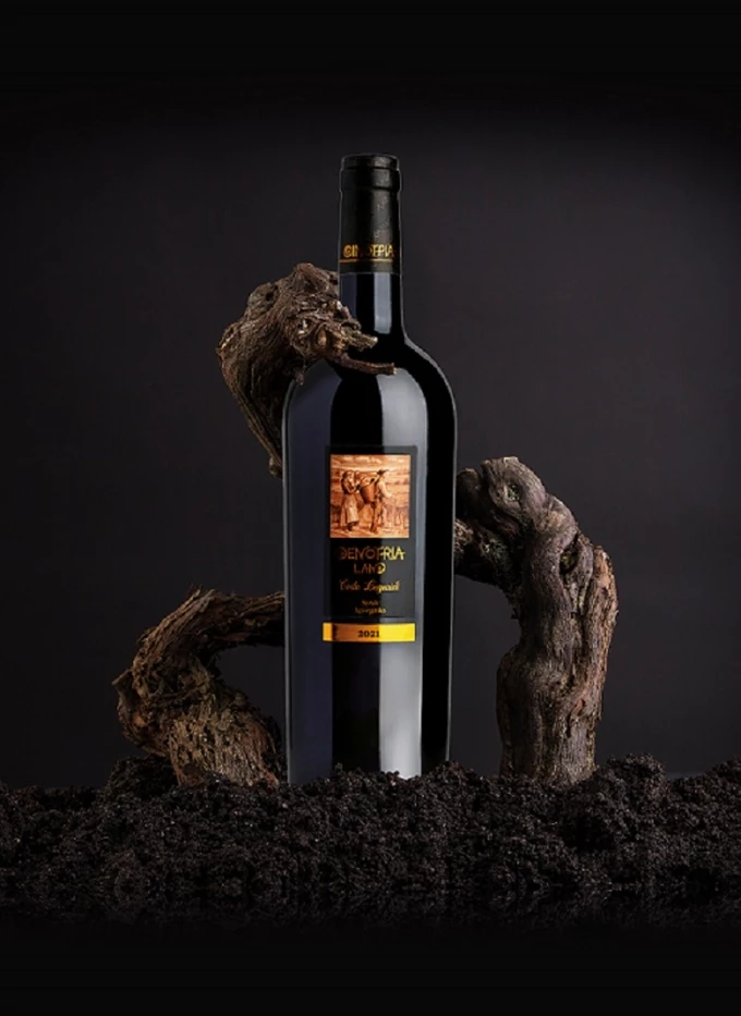 Estates Costa Lazaridi