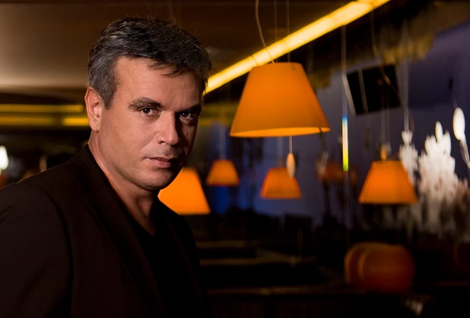 Μανώλης Λιδάκης