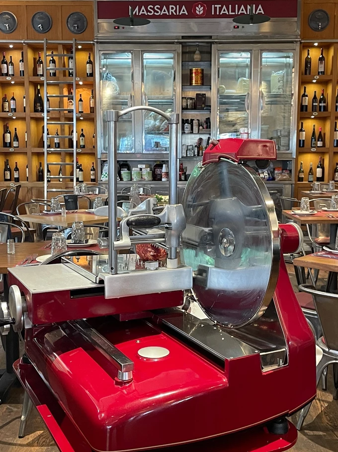 Το ιταλικό εστιατόριο Massaria Italiana στη Νέα Σμύρνη 2