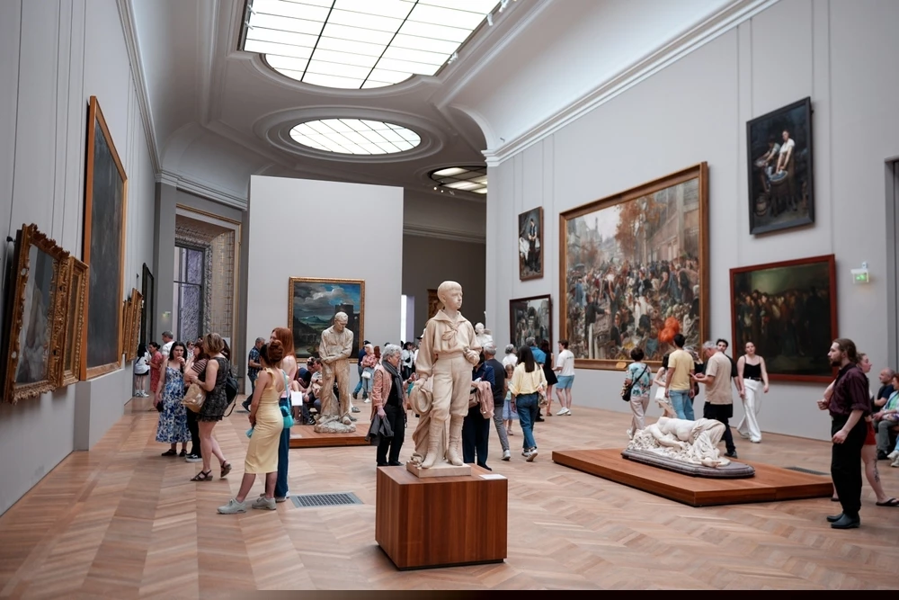 Οι πιο ασυνήθιστοι θησαυροί του Λούβρου - εκτός από αυτούς που έκλεψαν