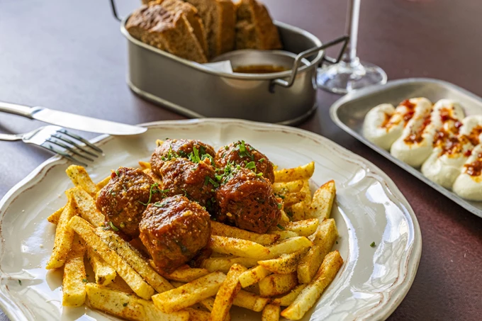 Το εστιατόριο Βαγγέλης και Αλέκος στον Νέο Κόσμο 112