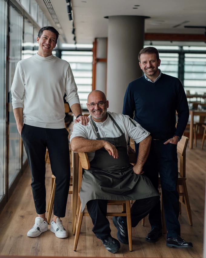 Το εστιατόριο Amphibian του Τάσου Μαντή στη Στέγη 8