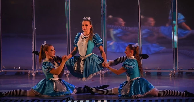 Alice Amazing Circus Show