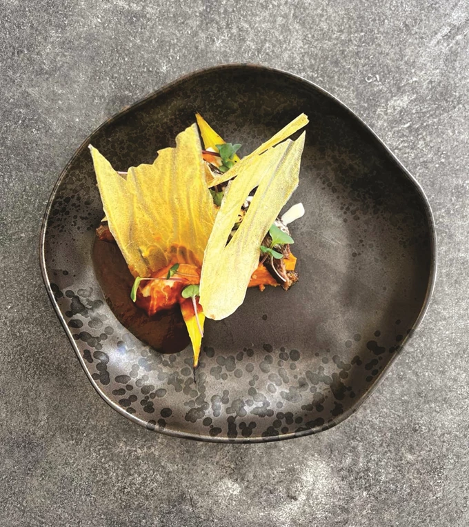 diamond deluxe hotel