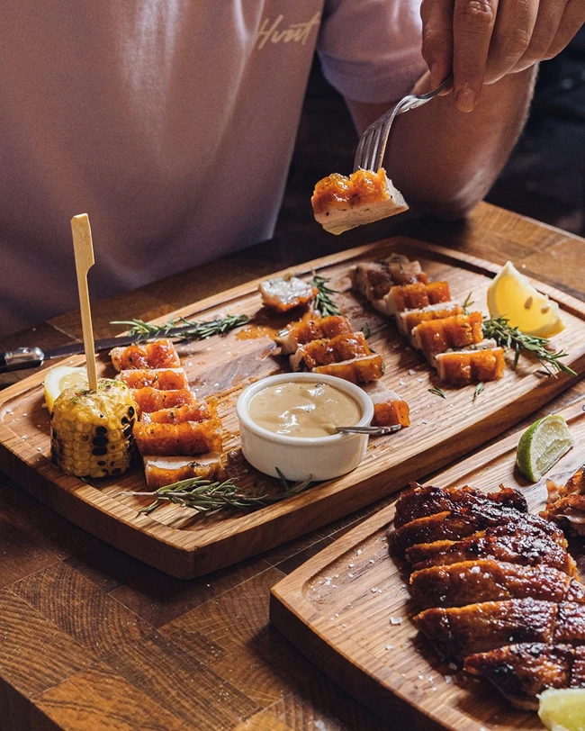 Τα κρέατα στο Spit Jack