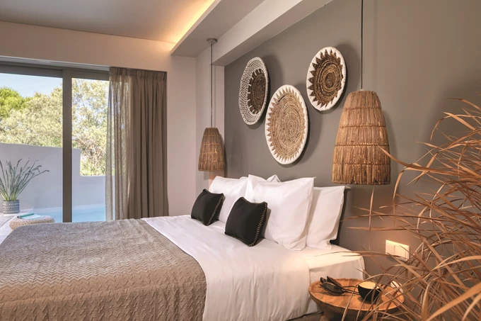 Crystal Waters Λευκάδα