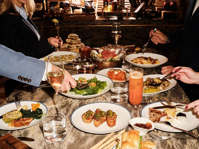 Το brunch στο Mercato του Four Seasons Athens 4