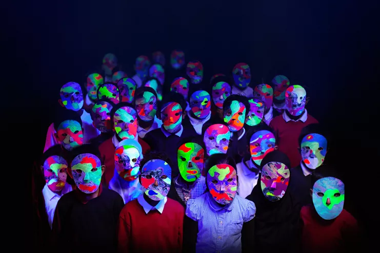 Μιχαήλ Καρίκης. No Ordinary Protest [Μια ασυνήθης διαμαρτυρία], 2018. Ψηφιακό βίντεο υψηλής ανάλυσης με στερεοφωνικό ήχο. Διάρκεια: 7&#39;42&#39;&#39; Φωτογραφίες παραγωγής. Ευγενική παραχώρηση του καλλιτέχνη