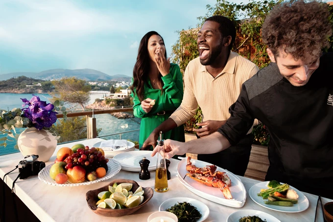 Ο Άγιος Βαλεντίνος έχει άλλη χάρη στο Four Seasons Astir Palace 1