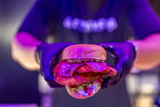 Το νέο street food 4 Στοιχεία στα Εξάρχεια 9