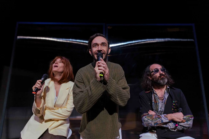 Η ΣΥΝΑΡΠΑΣΤΙΚΗ ΕΞΕΓΕΡΣΗ ΤΟΥ ΧΟΥΛΙΟ ΤΟΓΚΑ