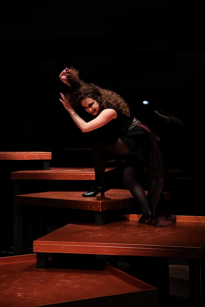 Δούλες, σκηνοθ. Σάββας Στρούμπος