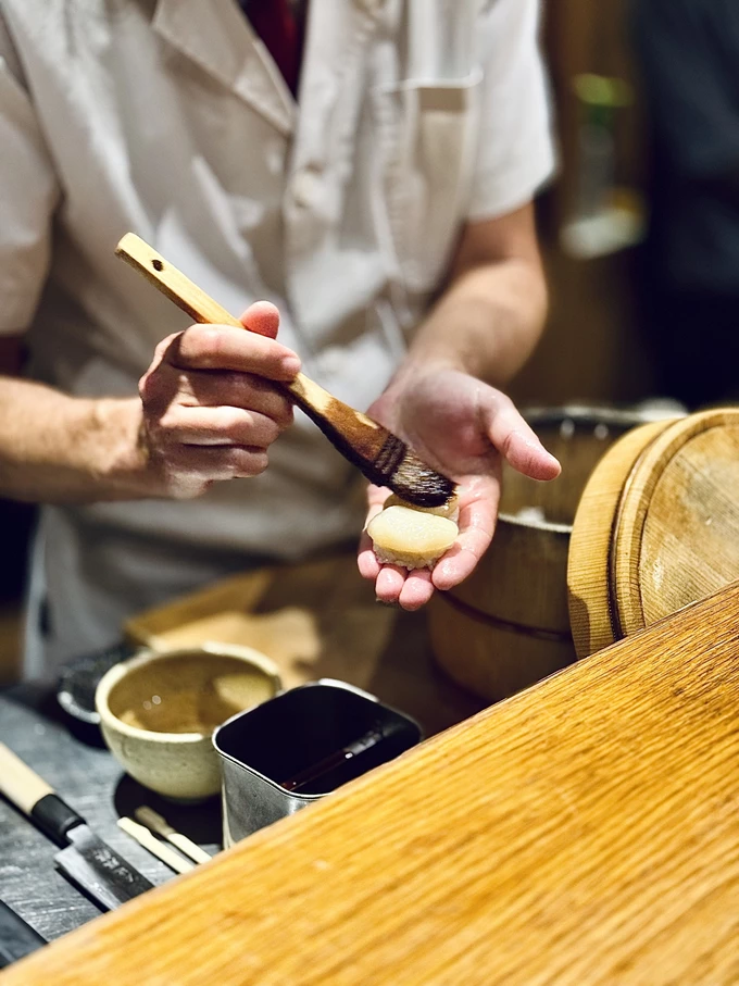Το εστιατόριο Sushimou του Αντώνη Δρακουλαράκου στην οδό Σκούφου 12