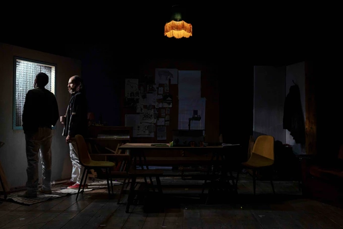 Η ΣΥΝΑΡΠΑΣΤΙΚΗ ΕΞΕΓΕΡΣΗ ΤΟΥ ΧΟΥΛΙΟ ΤΟΓΚΑ